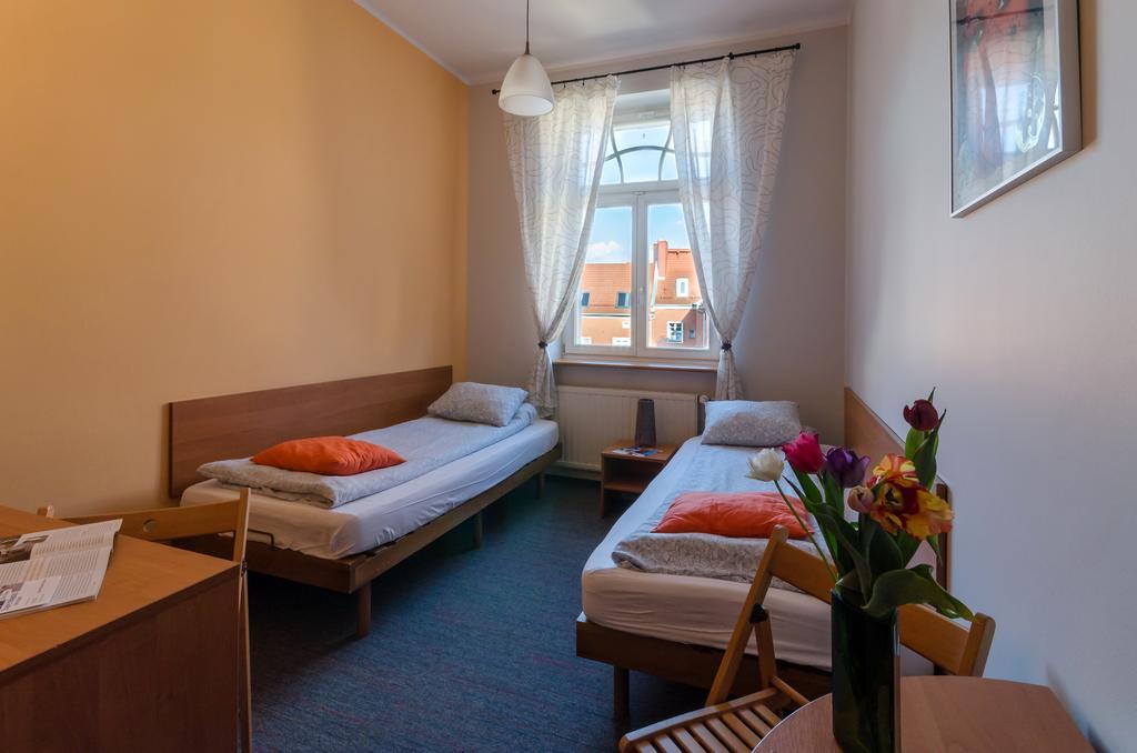 Hill Inn Poznań Buitenkant foto
