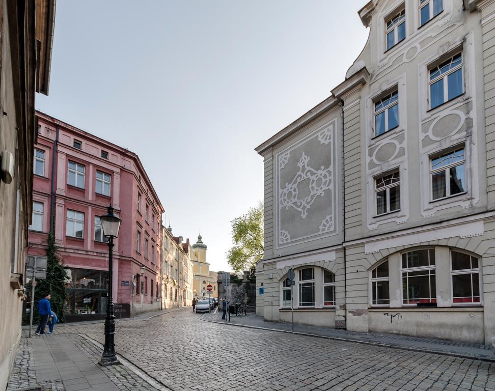 Hill Inn Poznań Buitenkant foto