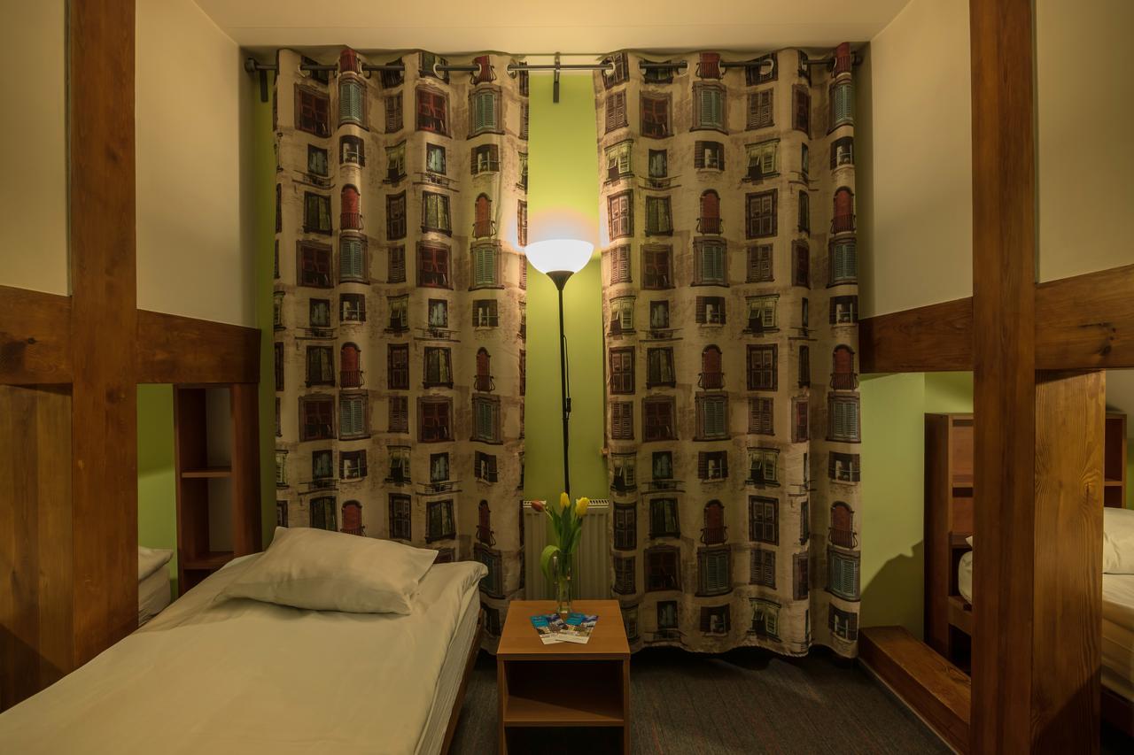 Hill Inn Poznań Buitenkant foto