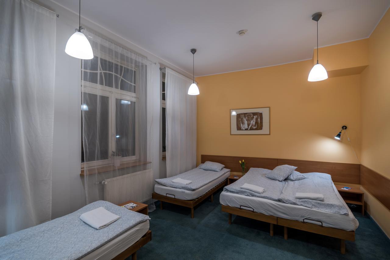Hill Inn Poznań Buitenkant foto