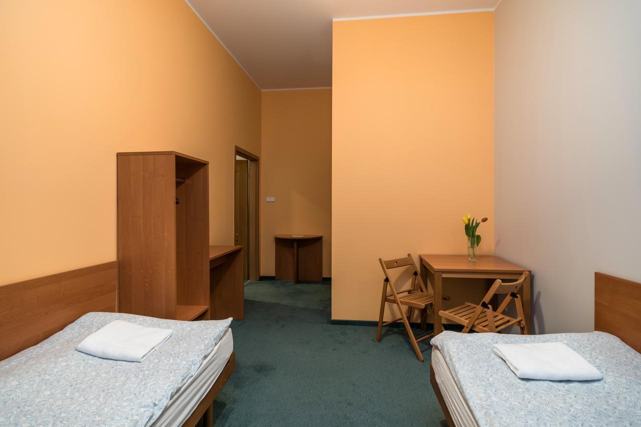 Hill Inn Poznań Buitenkant foto