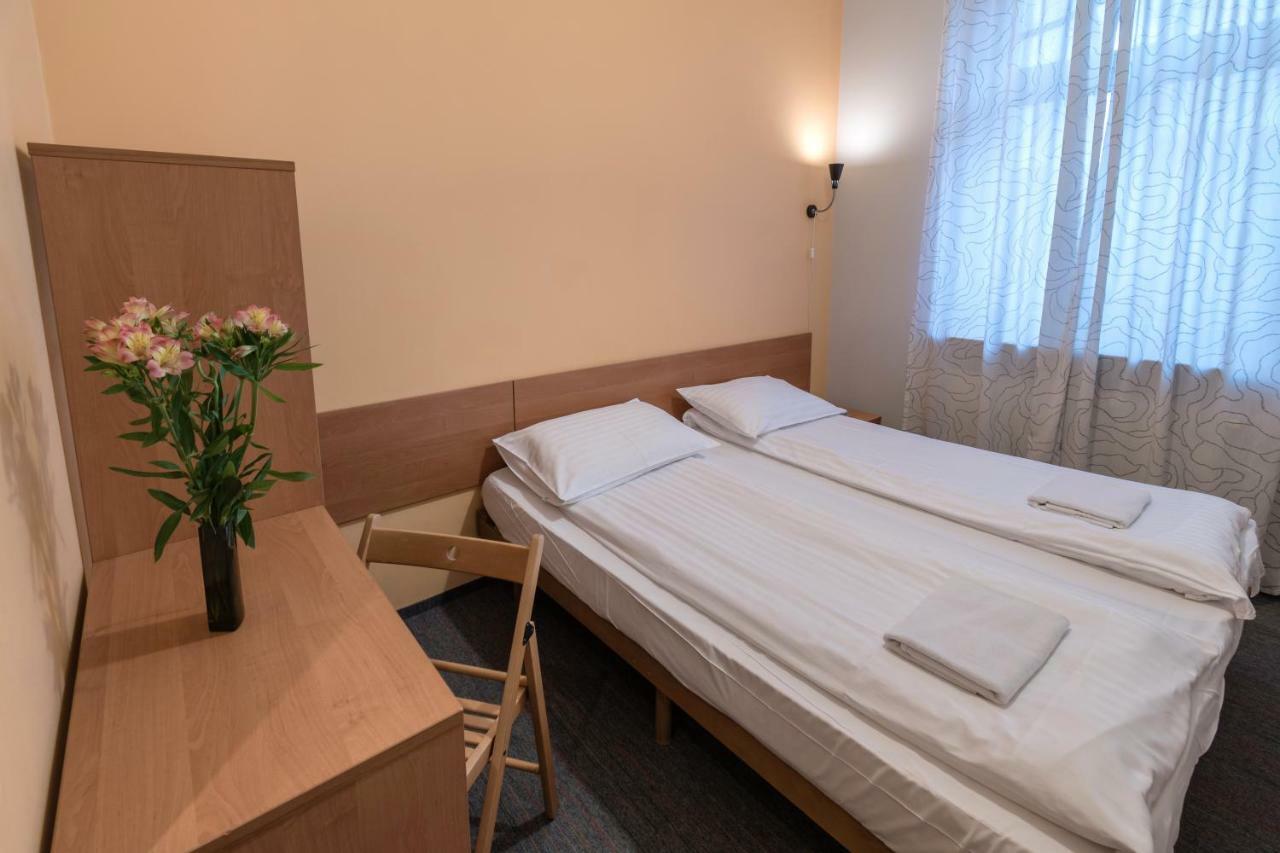 Hill Inn Poznań Buitenkant foto
