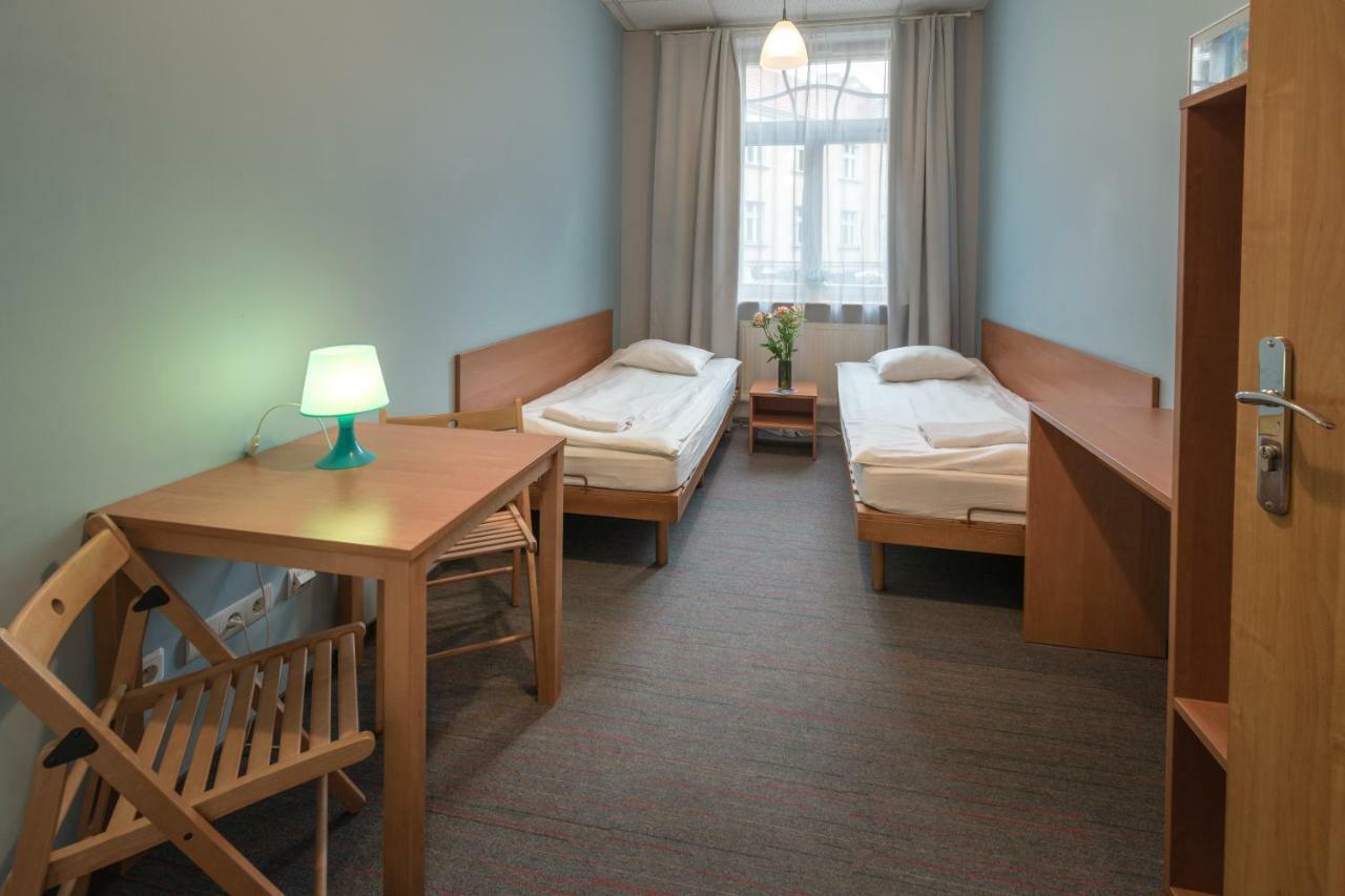 Hill Inn Poznań Buitenkant foto